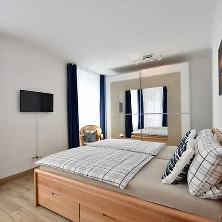 Villastrandeins Stella *